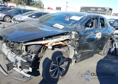 2024 Lexus Rz 300E Premium z USA, uszkodzony, nr VIN JTJABABB2RA002999